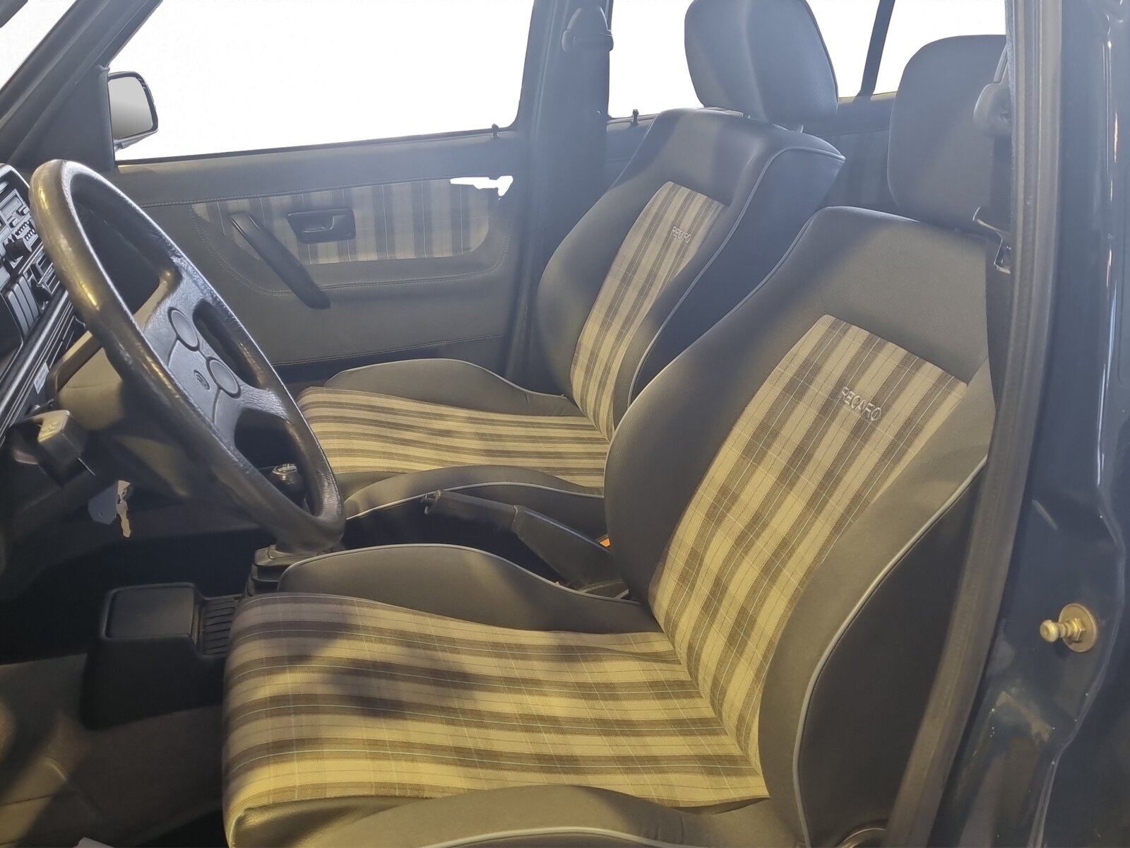 VW Golf 1300 GL, Essence, Occasion / Utilisé, Manuelle - 6