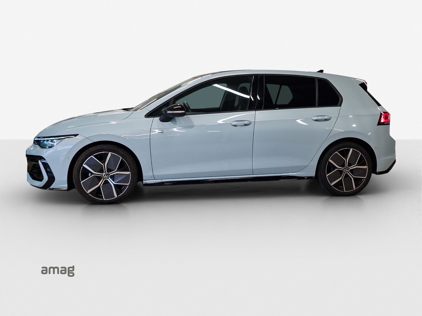 VW Golf  R-Line, Petrol, Second hand / Used, Automatic - 2