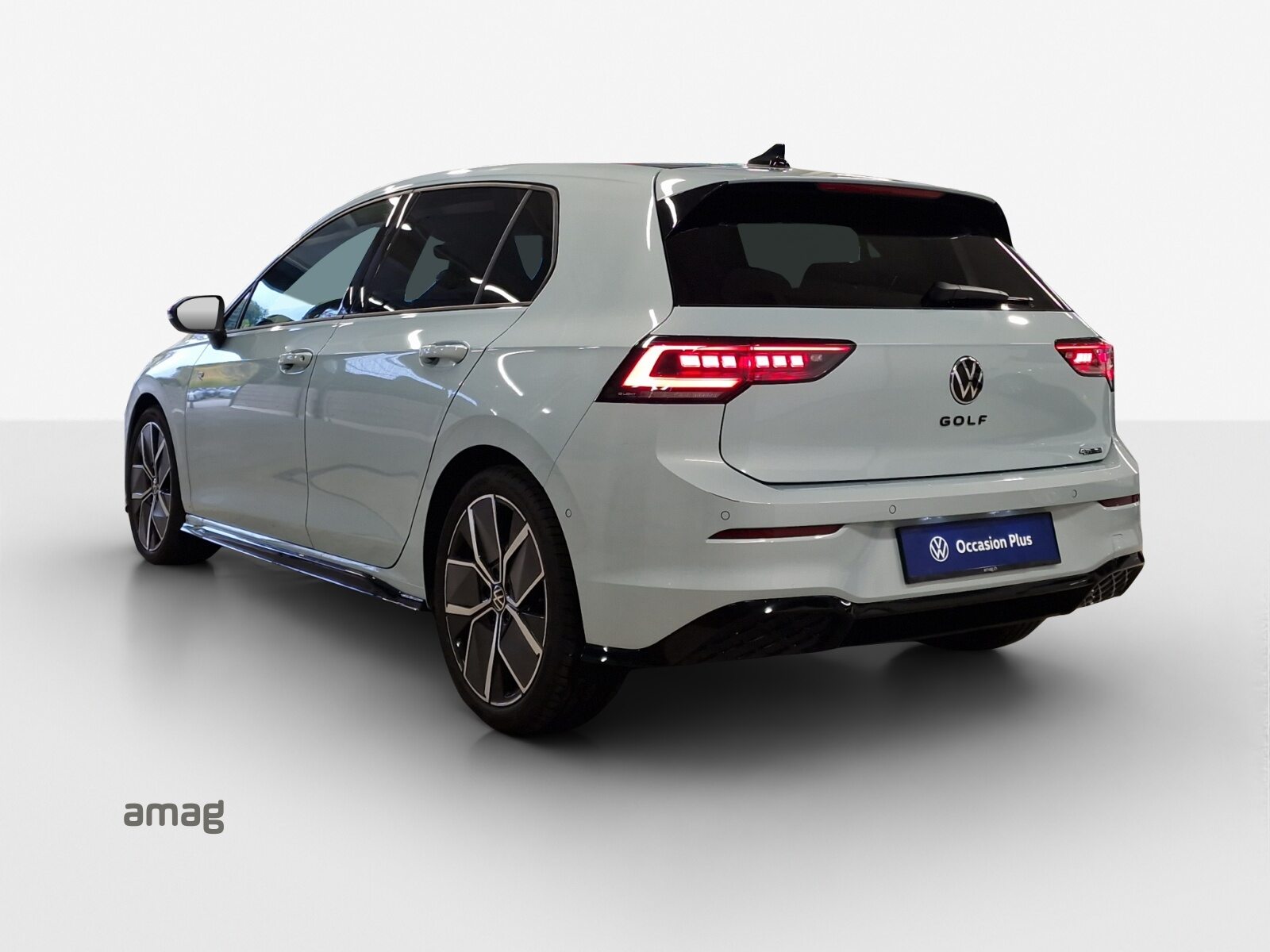 VW Golf  R-Line, Petrol, Second hand / Used, Automatic - 3