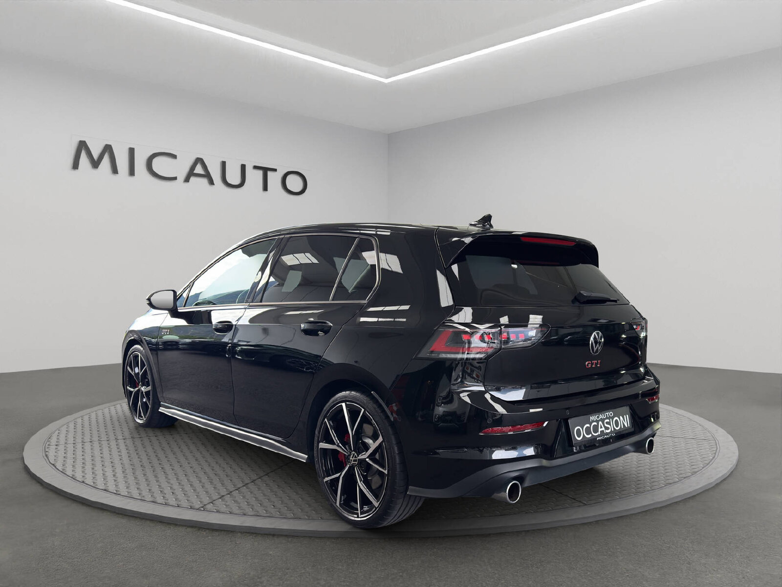 VW Golf VIII 2.0 TSI GTI DSG, Petrol, Second hand / Used, Automatic - 3