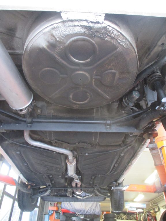 VW GTI 1.6, Benzin, Occasion / Gebraucht, Handschaltung - 3