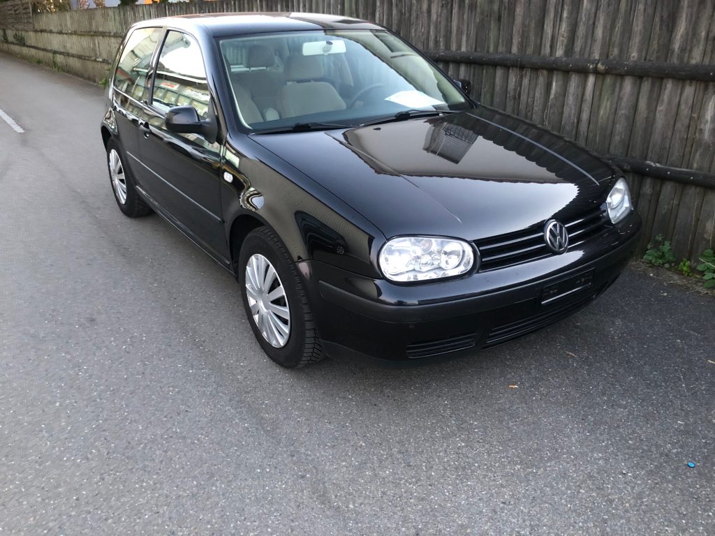 VW GOLF 2.0 Comfortline, Benzin, Occasion / Gebraucht, Automatik - 6