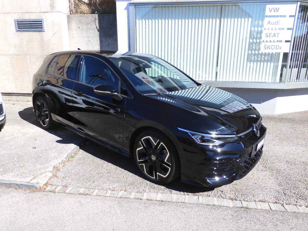 VW GOLF 1.5 eTSI R-Line DSG, Mild-Hybrid Benzin/Elektro, Occasion / Gebraucht, Automatik - 2