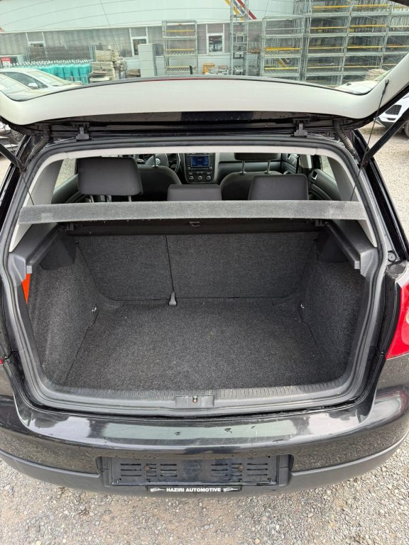 VW GOLF 1.6 FSI Trend Edition, Benzin, Occasion / Gebraucht, Handschaltung - 6