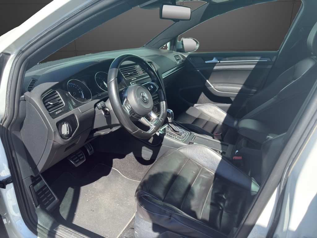 VW GOLF 1.4 TSI Plug-In-Hybrid GTE DSG, Plug-in-Hybrid Petrol/Electric, Second hand / Used, Automatic - 6