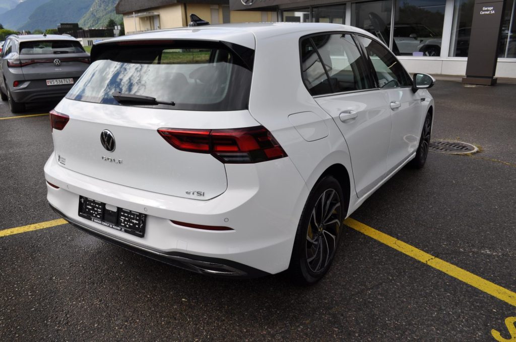 VW GOLF 1.5 eTSI Style DSG, Mild-Hybrid Benzin/Elektro, Occasion / Gebraucht, Automatik - 6