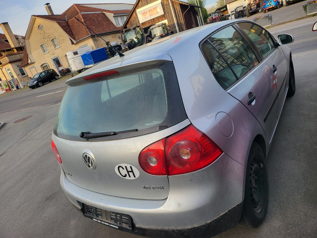 VW GOLF 1.6 FSI Trendline, Essence, Occasion / Utilisé, Manuelle - 4