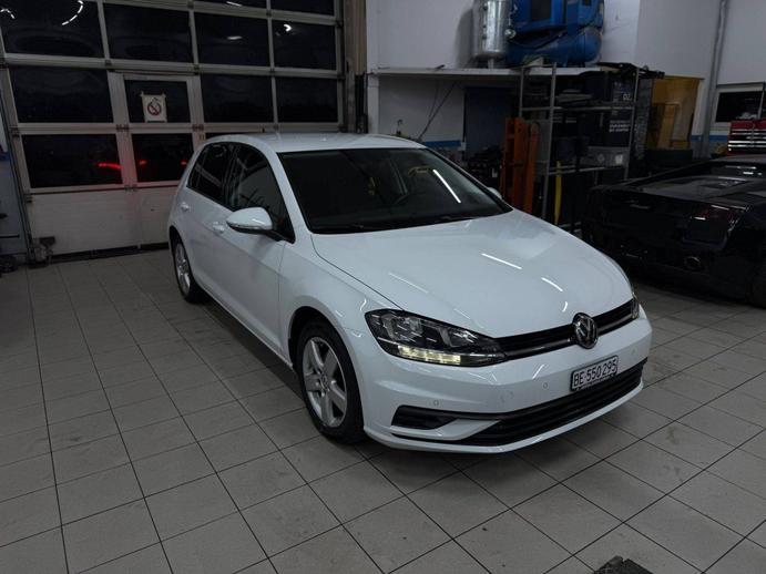 VW GOLF 1.0 TSI Trendline, Petrol, Second hand / Used, Manual