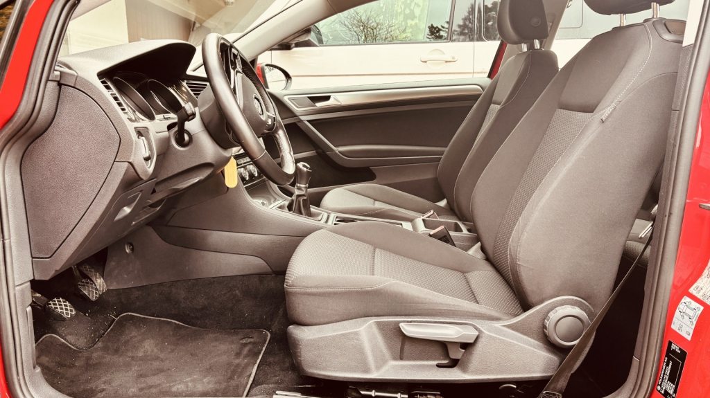 VW GOLF VII 1.0 TSI Trendline mit Garantie, Benzin, Occasion / Gebraucht, Handschaltung - 6