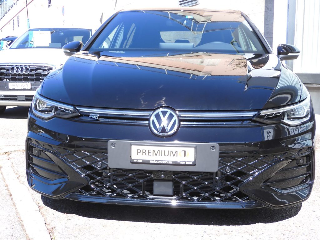 VW GOLF 1.5 eTSI R-Line DSG, Mild-Hybrid Benzin/Elektro, Occasion / Gebraucht, Automatik - 4