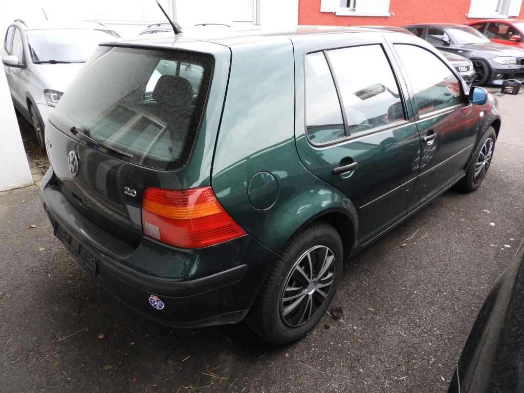 VW GOLF 2.0 Basis, Petrol, Second hand / Used, Automatic - 2