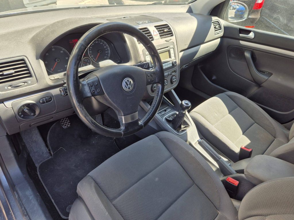 VW GOLF 2.0 TDI DPF Comfl. 4motion, Diesel, Occasion / Utilisé, Manuelle - 4