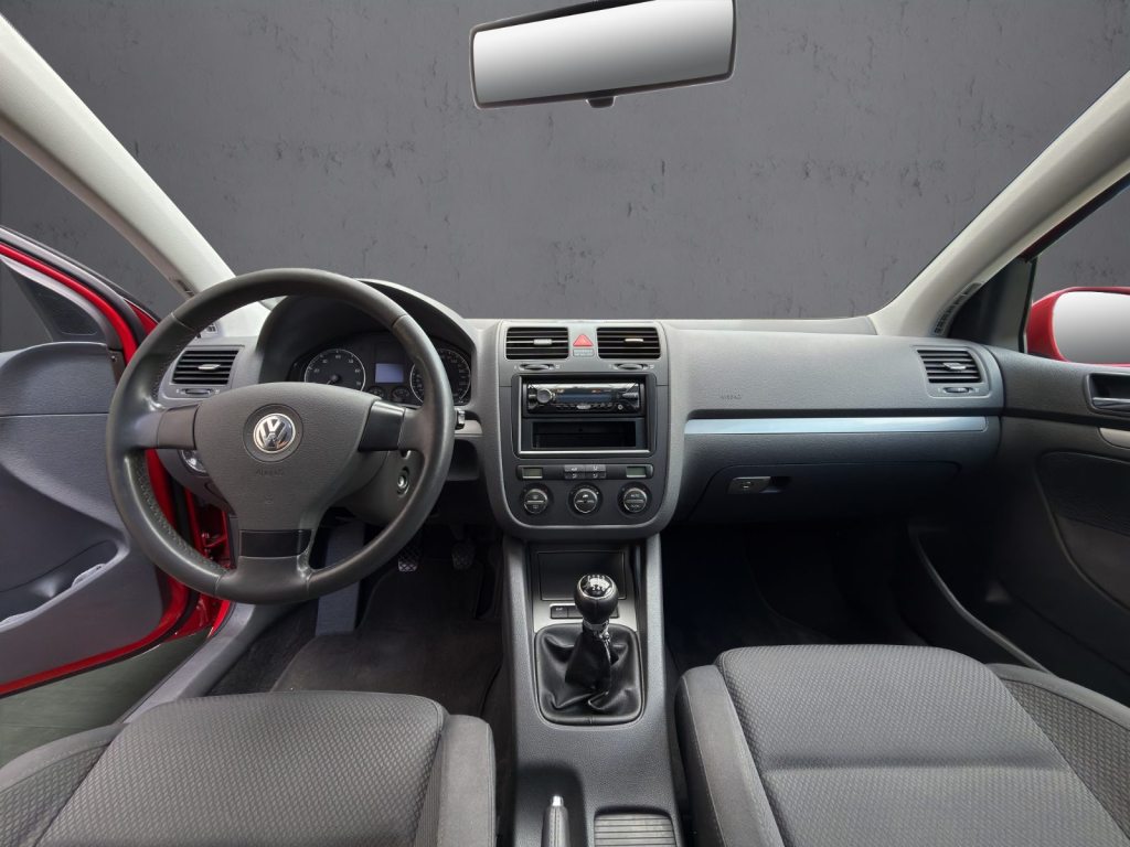 VW GOLF 1.6 FSI Trendline, Benzin, Occasion / Gebraucht, Handschaltung - 4