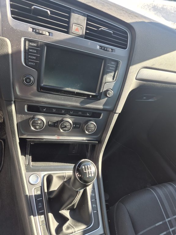 VW GOLF 2.0 TDI Comfortline 4m, Diesel, Occasion / Utilisé, Manuelle - 5