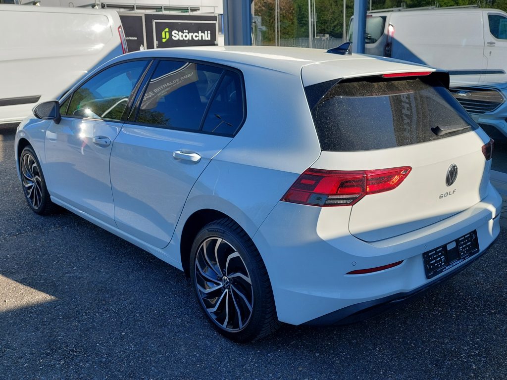 VW GOLF 1.0 TSI Life DSG, Mild-Hybrid Benzin/Elektro, Occasion / Gebraucht, Automatik - 4
