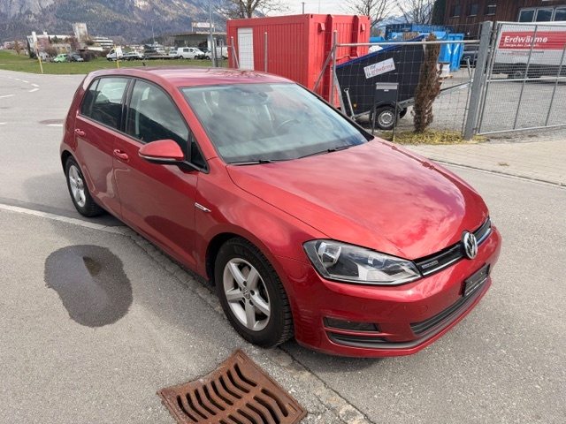 VW GOLF 1.6 TDI BlueM Trendline, Diesel, Second hand / Used, Manual - 2