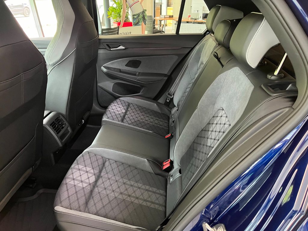 VW Golf VIII 2.0 TSI R-Line DSG 4motion, Benzina, Auto dimostrativa, Automatico - 4
