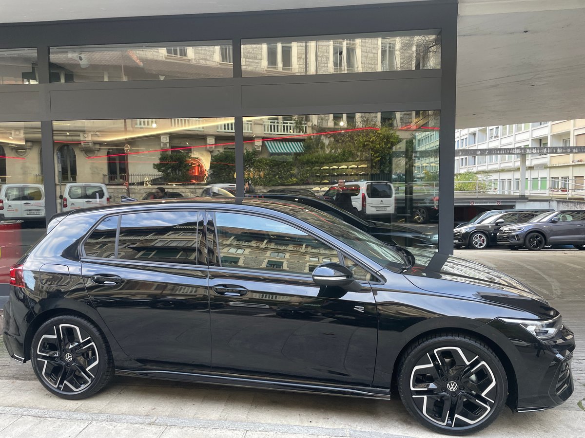 VW Golf 1.5 e TSI R-Line DSG, Mild-Hybrid Petrol/Electric, Ex-demonstrator, Automatic - 3