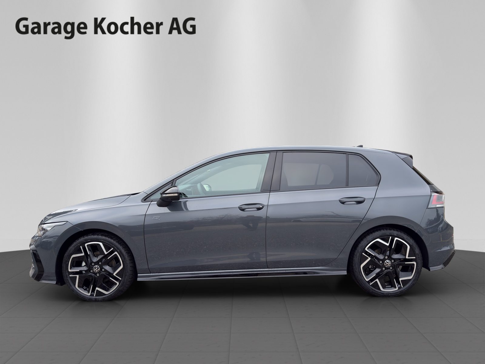 VW Golf R-Line, Petrol, Ex-demonstrator, Automatic - 3