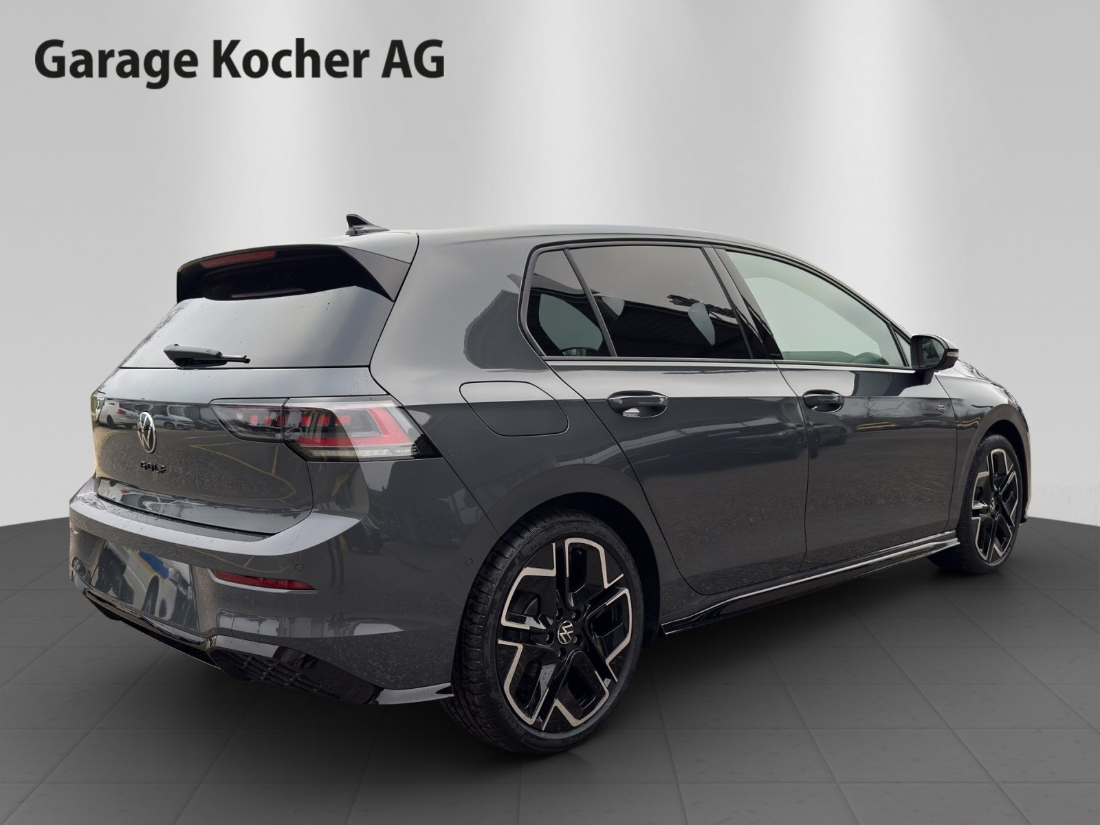 VW Golf R-Line, Petrol, Ex-demonstrator, Automatic - 6