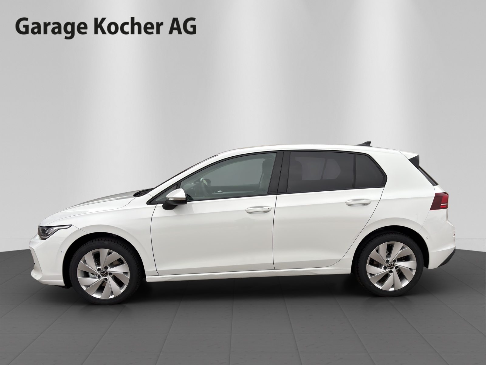 VW Golf UNITED, Benzin, Vorführwagen, Automatik - 2