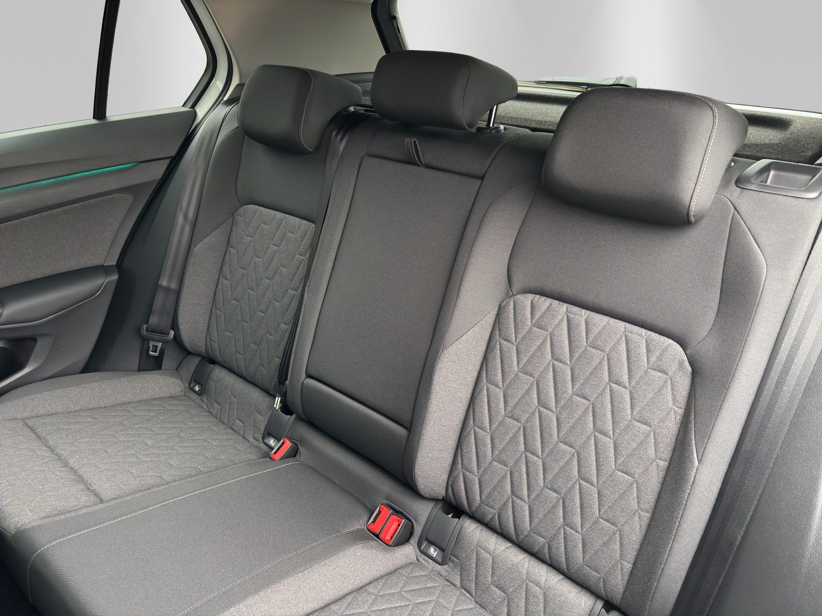 VW Golf UNITED, Benzin, Vorführwagen, Automatik - 7