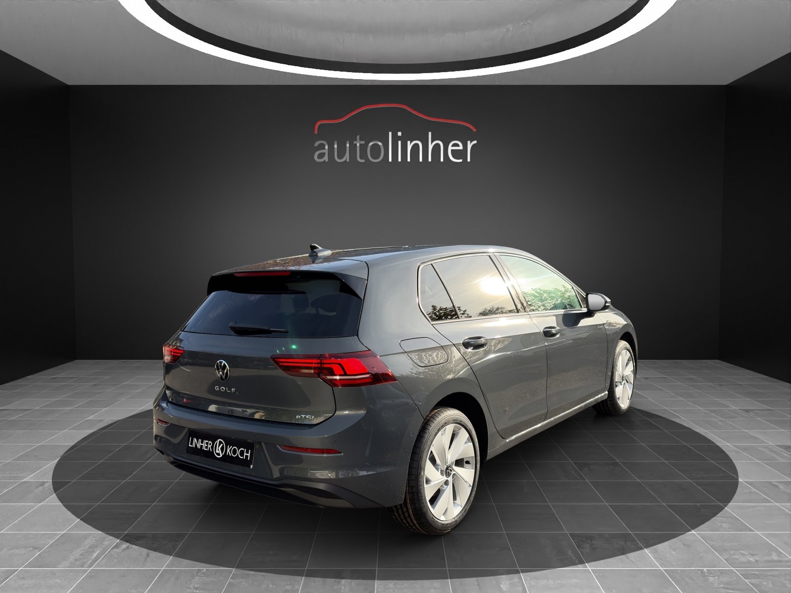 VW Golf 1.5 TSI Basis, Petrol, Ex-demonstrator, Manual - 5