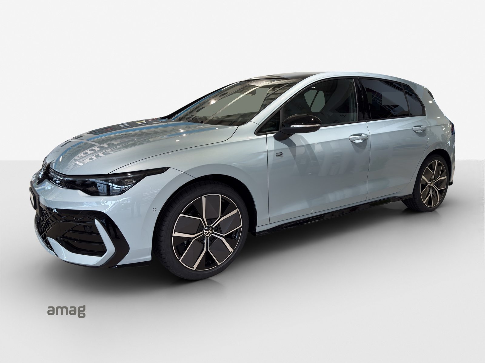 VW Golf R-Line