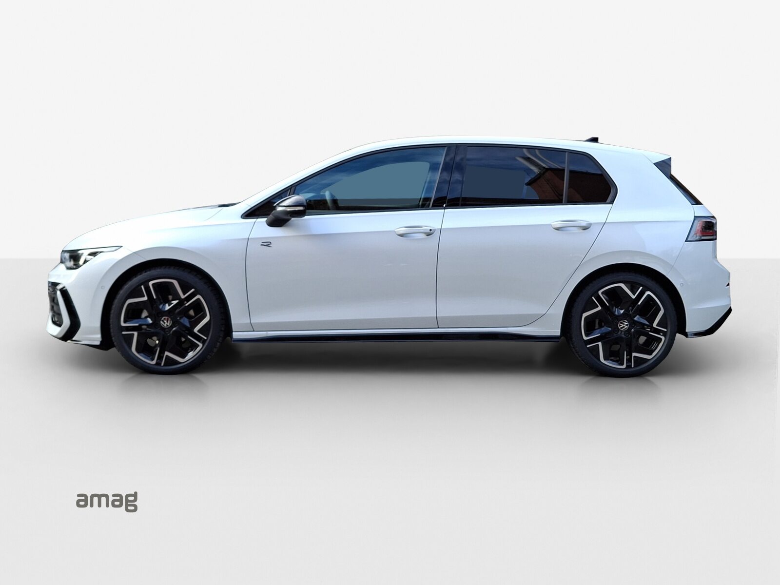 VW Golf  R-Line, Essence, Voiture de démonstration, Automatique - 2