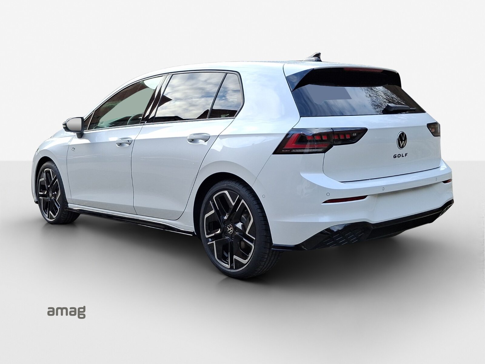 VW Golf  R-Line, Essence, Voiture de démonstration, Automatique - 3