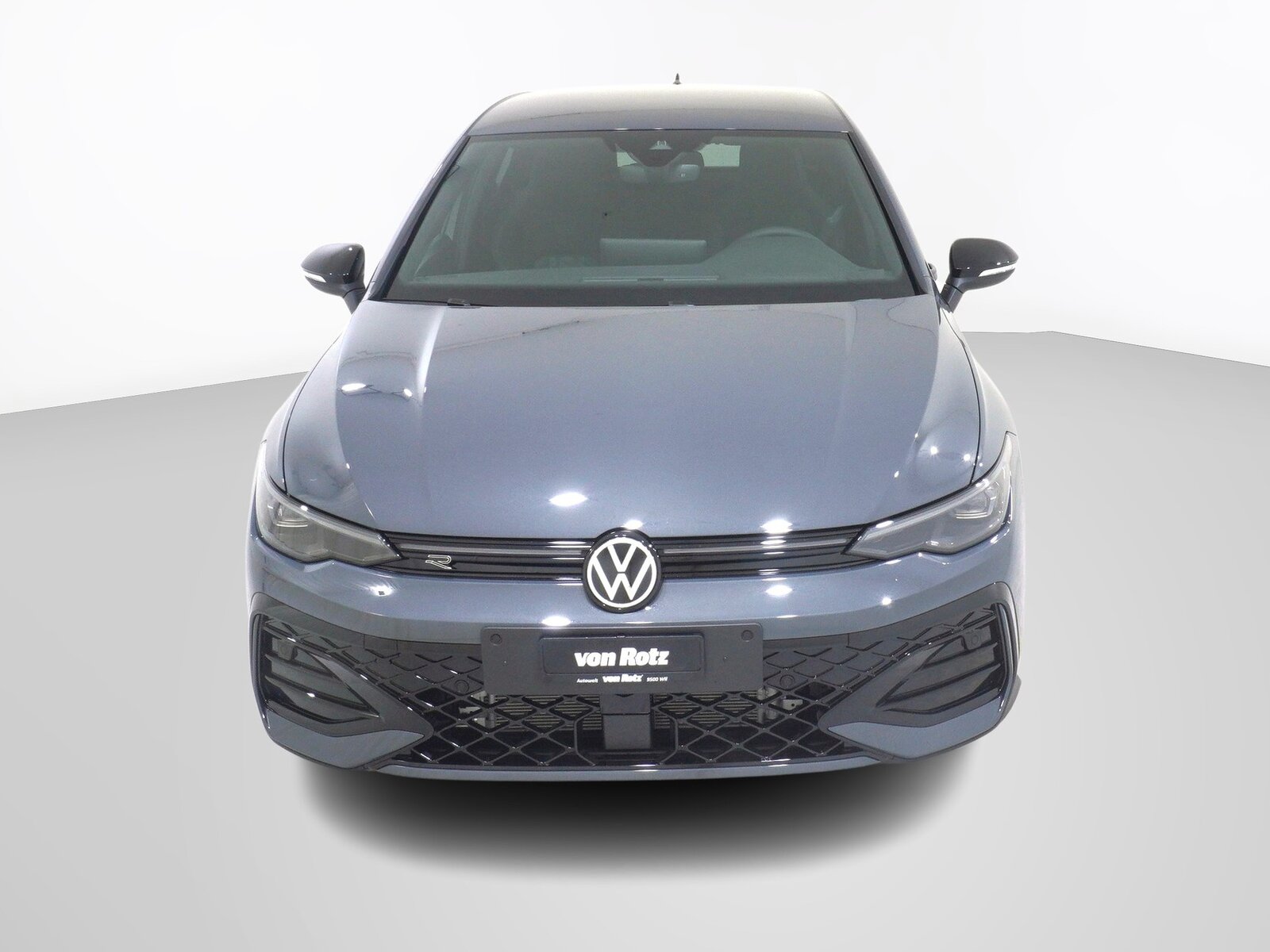 VW Golf VIII 1.5 eTSI R-Line DSG, Mild-Hybrid Petrol/Electric, Ex-demonstrator, Automatic - 6