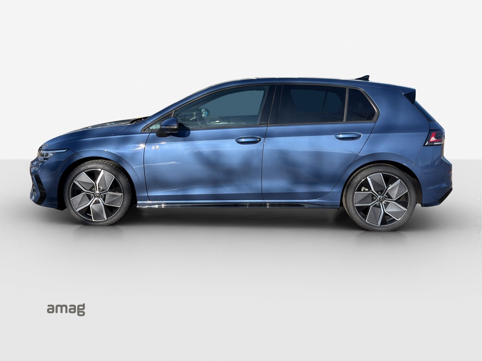 VW Golf R-Line, Petrol, Automatic - 2