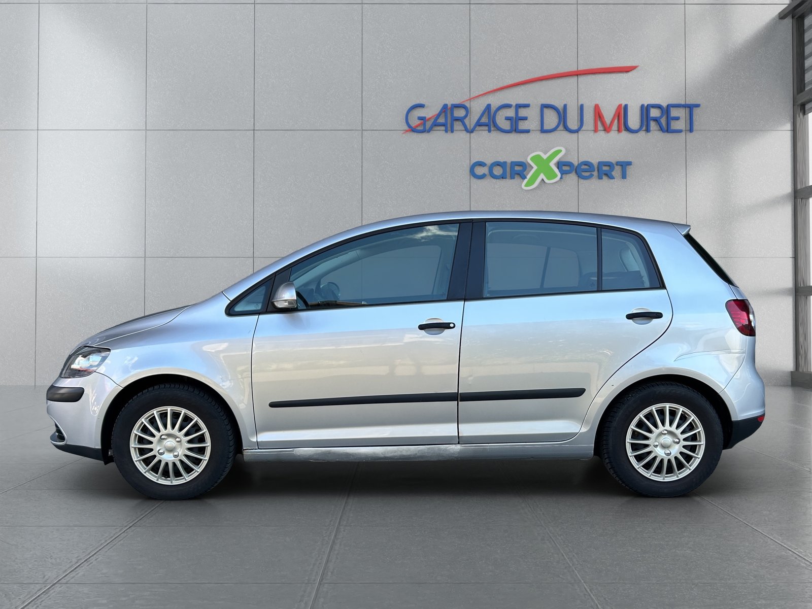 VW Golf Plus 1.6 FSI Trendline, Benzin, Occasion / Gebraucht, Handschaltung - 2