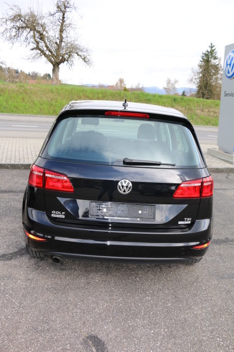 VW Golf VII Sportsvan 1.2 TSI 110 Trendline, Petrol, Second hand / Used, Manual - 5