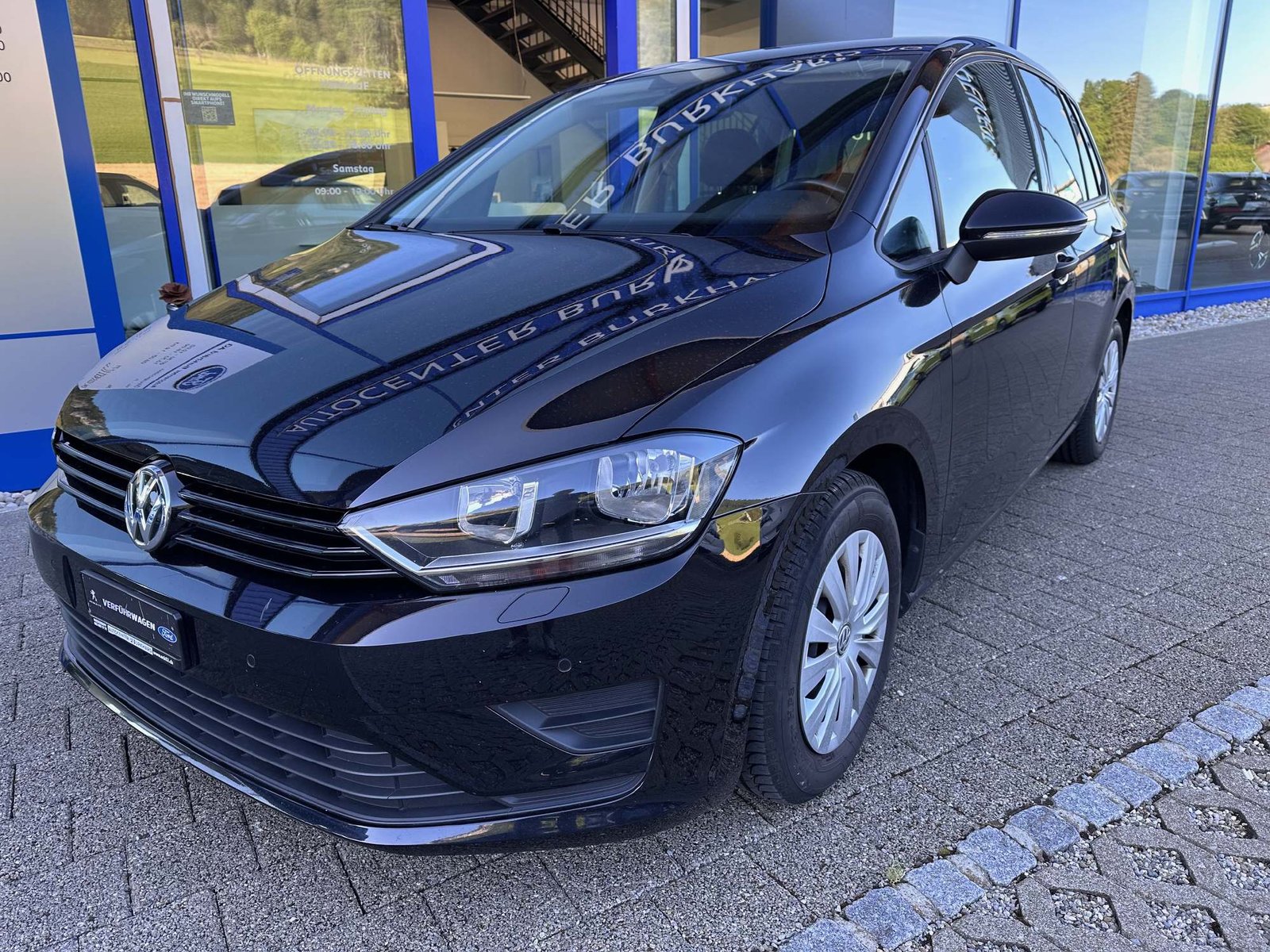 VW Golf VII Sportsvan 1.2 TSI 110 Trendline, Benzin, Occasion / Gebraucht, Handschaltung - 2
