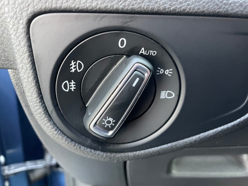 VW GOLF SPORTSVAN 1.2 TSI 110 Lounge DSG, Essence, Occasion / Utilisé, Automatique - 7