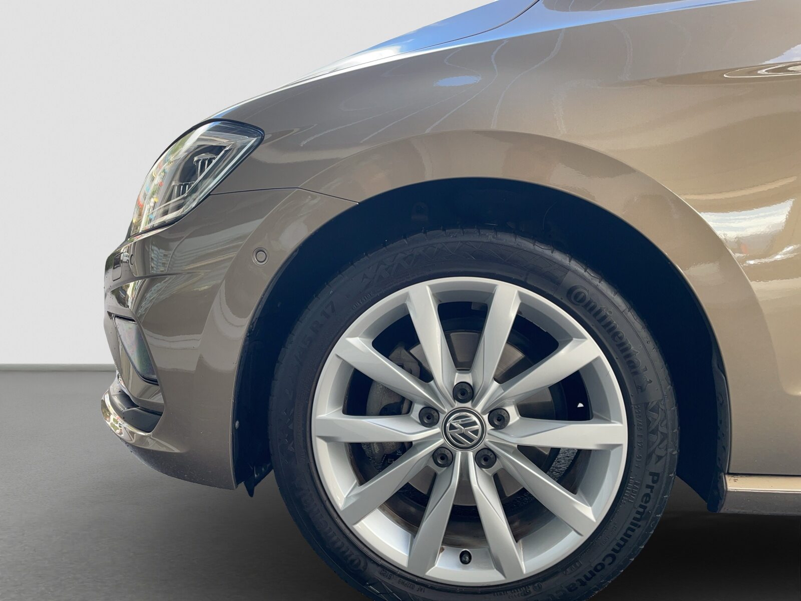 VW new Golf Sportsvan Highline, Benzin, Occasion / Gebraucht, Handschaltung - 5