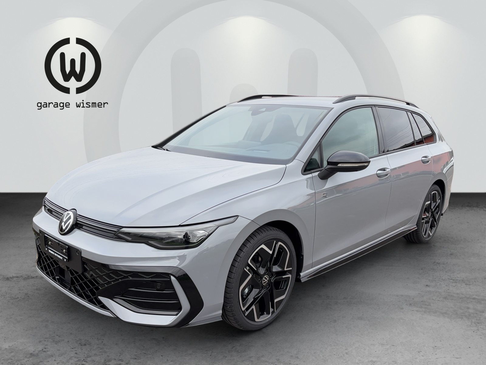 VW Golf Variant R-Line