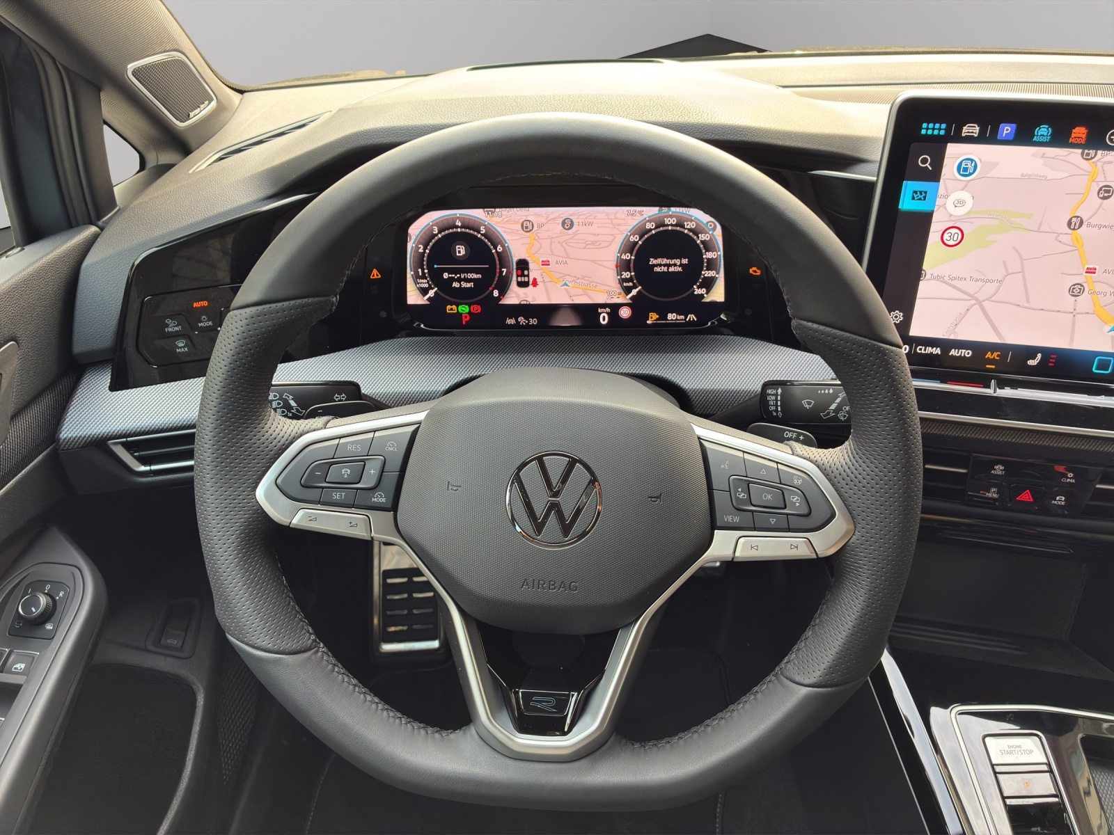 VW Golf Variant R-Line, Petrol, New car, Automatic - 7