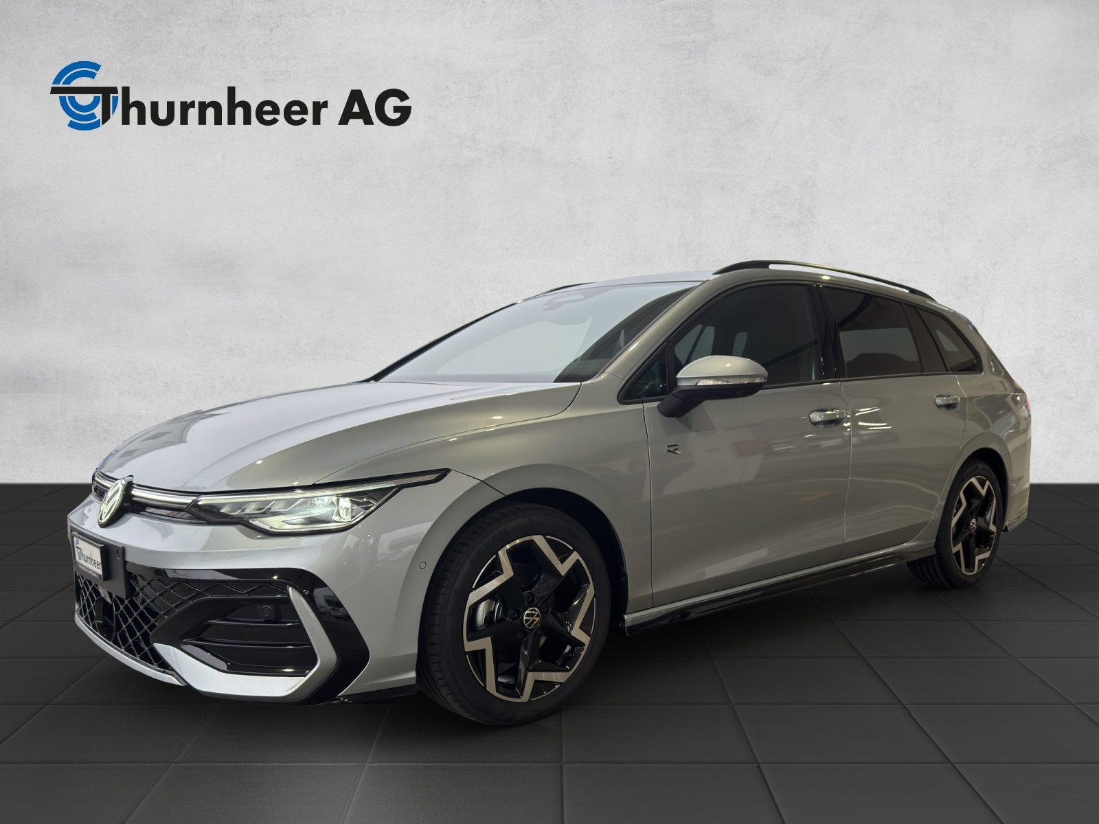 VW Golf Variant R-Line, Petrol, New car, Automatic - 2