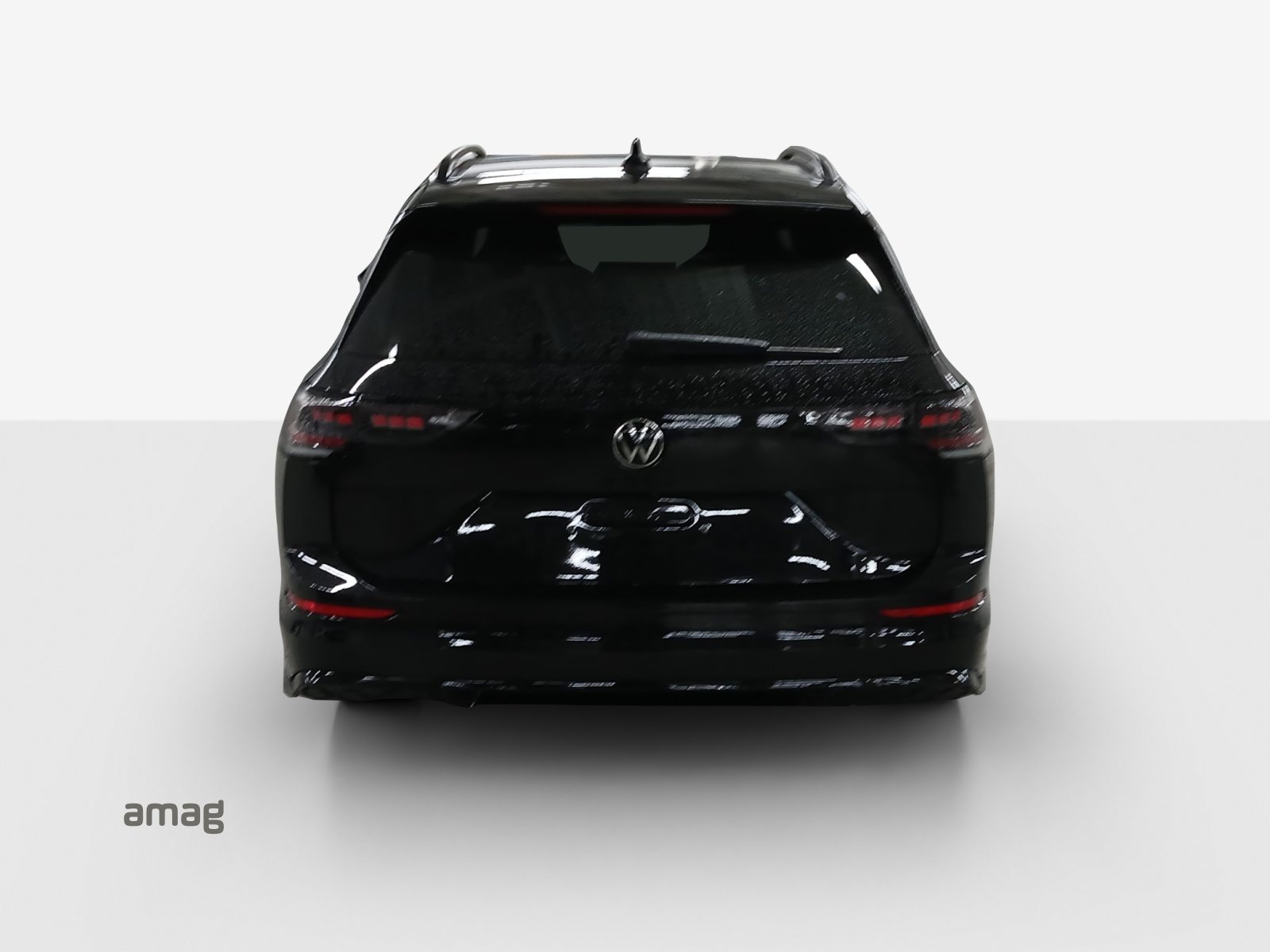 VW Golf Variant R-Line, Petrol, New car, Automatic - 4