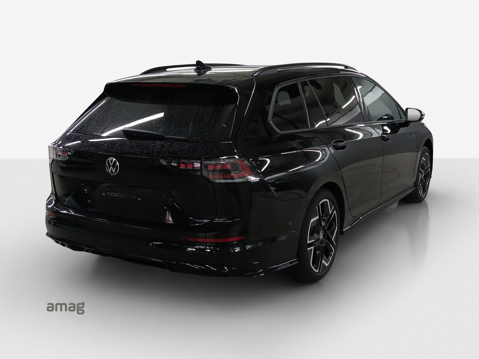 VW Golf Variant R-Line, Petrol, New car, Automatic - 5