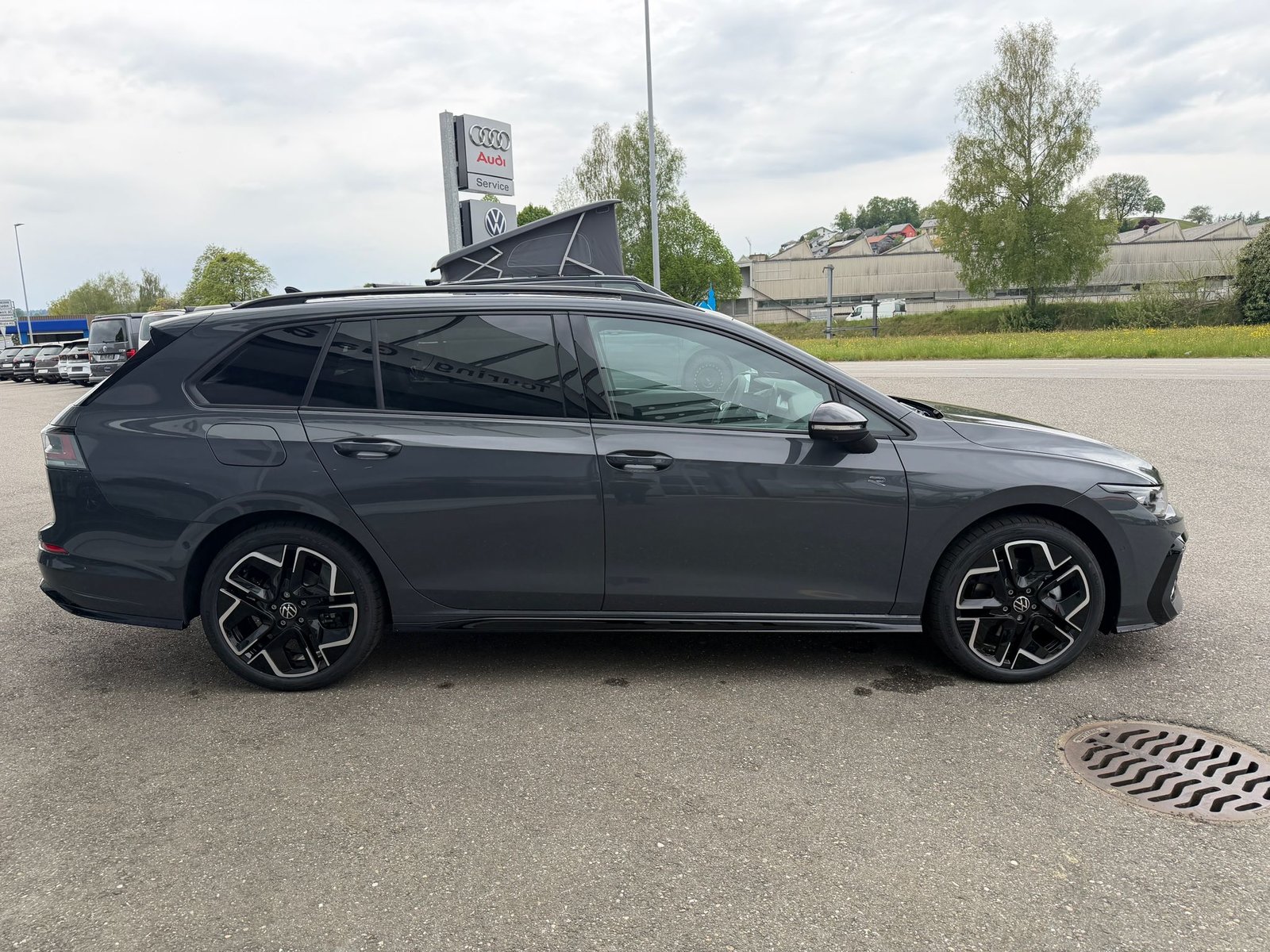 VW Golf Variant 2.0 TSI R-Line DSG 4 Motion, Benzin, Neuwagen, Automatik - 6