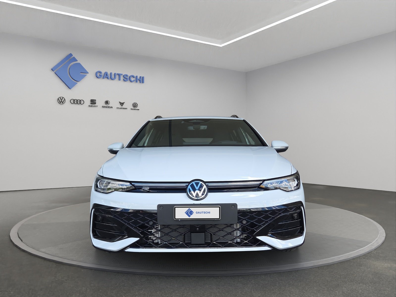VW Golf Variant 2.0 TSI R-Line DSG 4 Motion, Petrol, New car, Automatic - 5