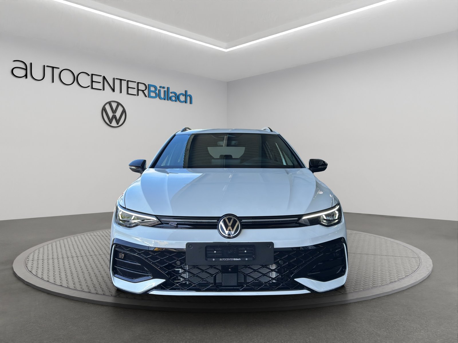 VW Golf Variant 2.0 TSI R-Line DSG 4 Motion, Benzina, Auto nuove, Automatico - 2