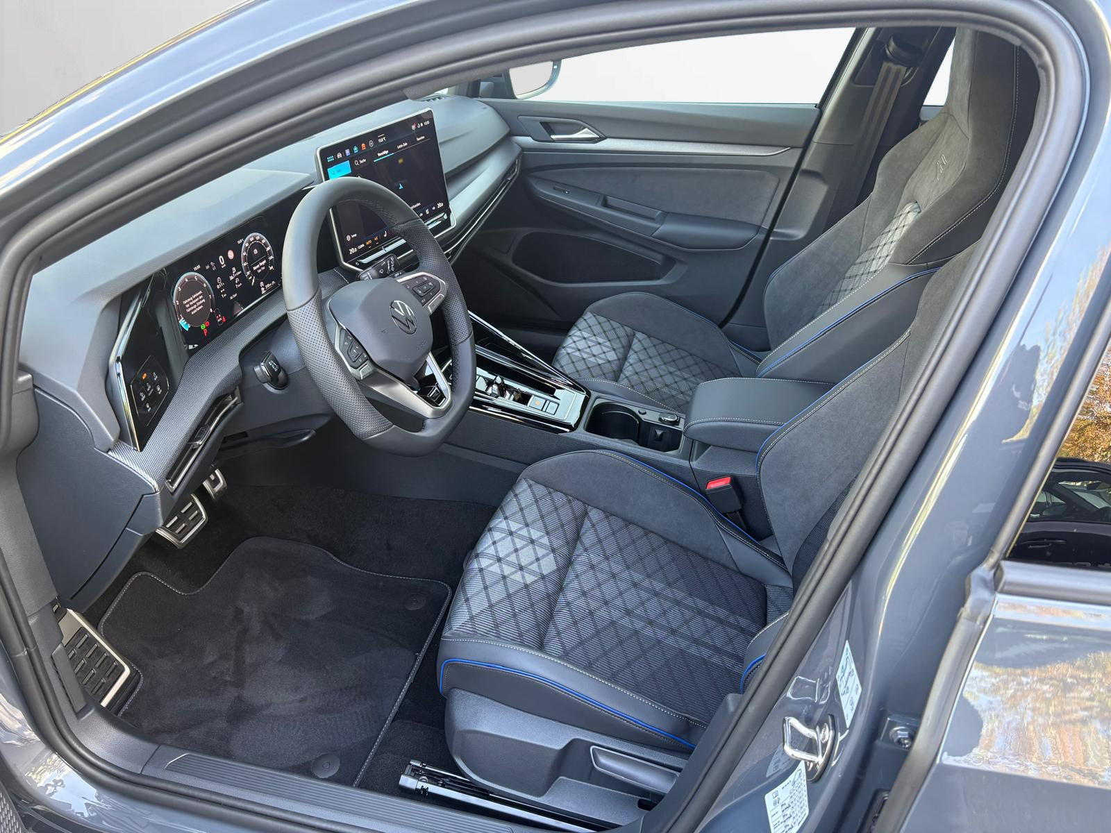 VW Golf Variant R-Line, Essence, Voiture nouvelle, Automatique - 4