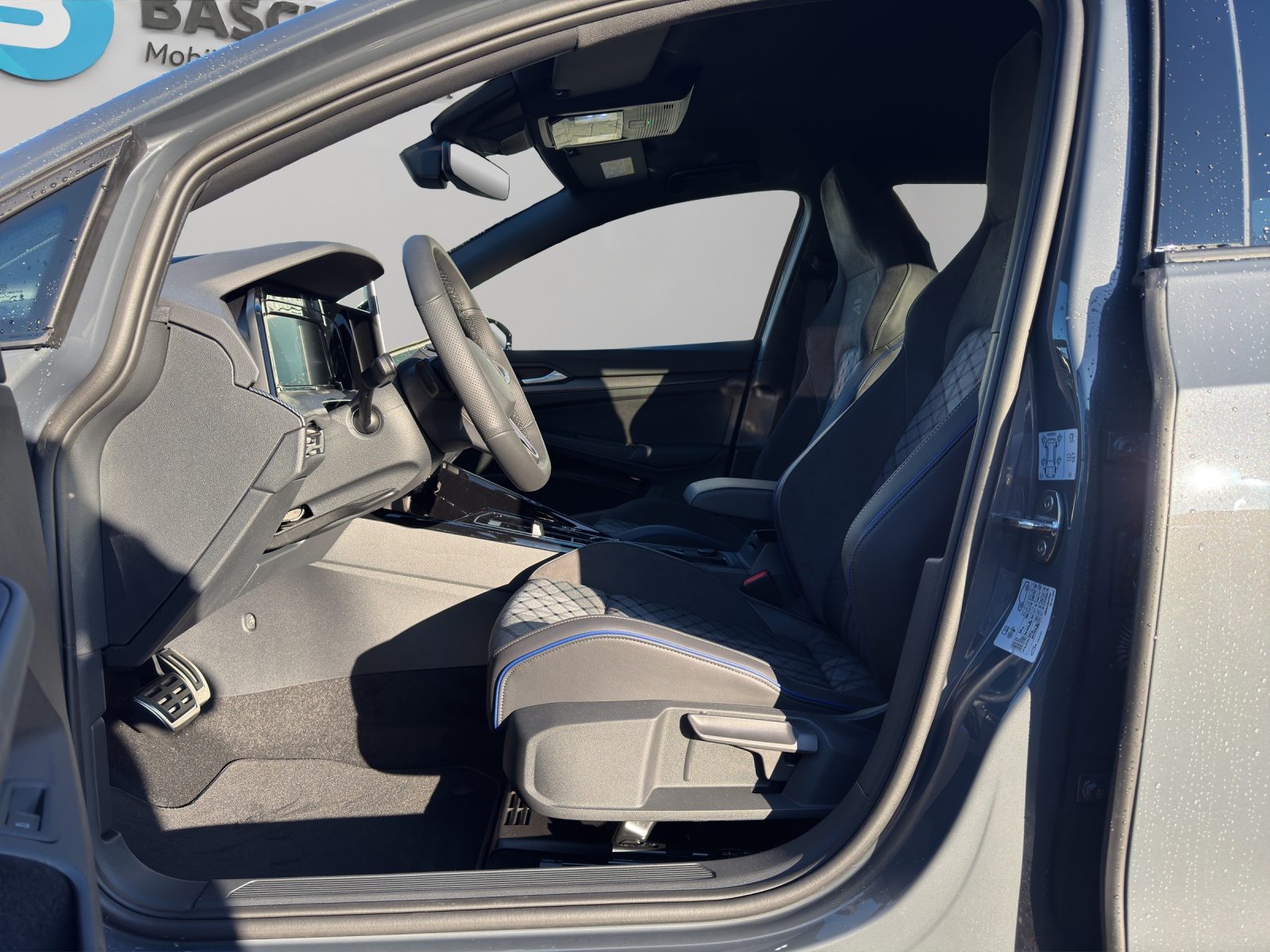VW Golf Variant R-Line, Benzin, Neuwagen, Automatik - 4