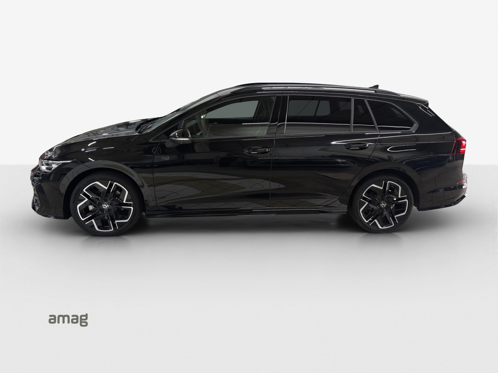 VW Golf Variant R-Line, Benzin, Neuwagen, Automatik - 2