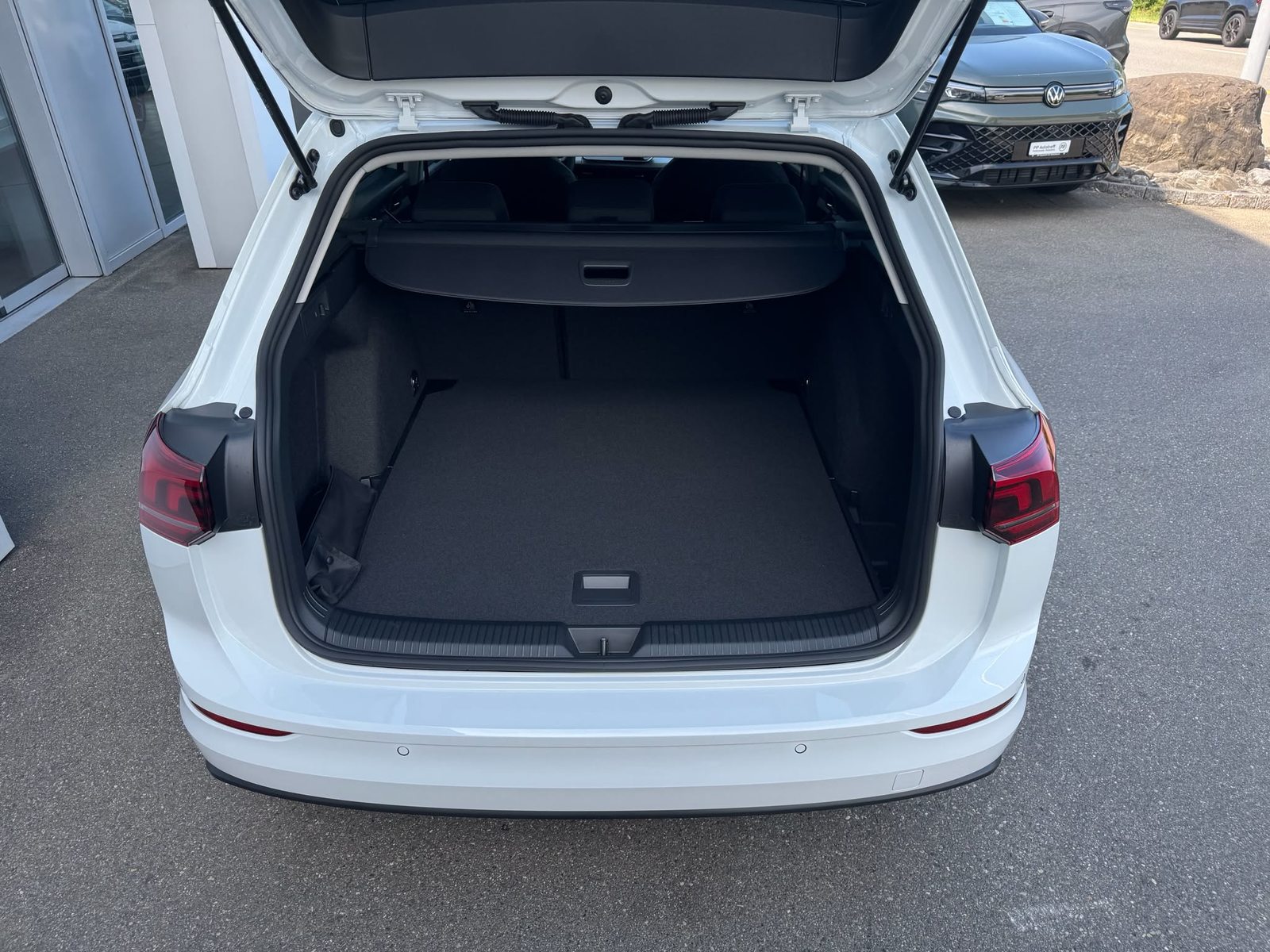 VW Golf Variant Basis, Benzin, Neuwagen, Automatik - 5