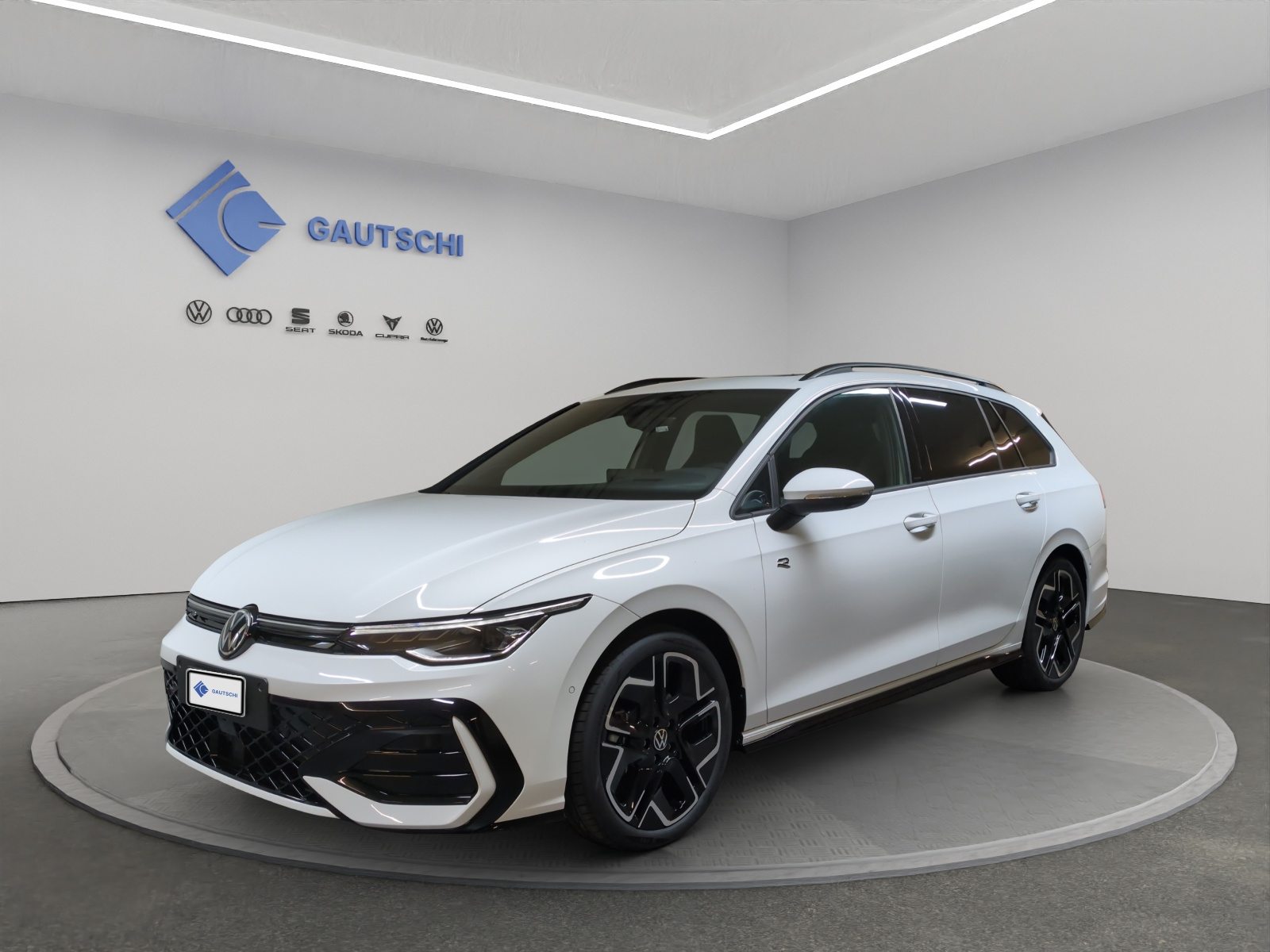 VW Golf Variant R-Line